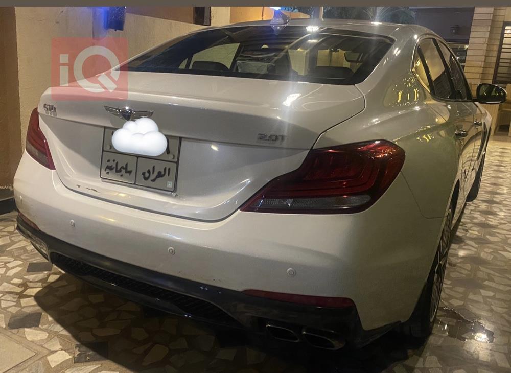 جنسس G70